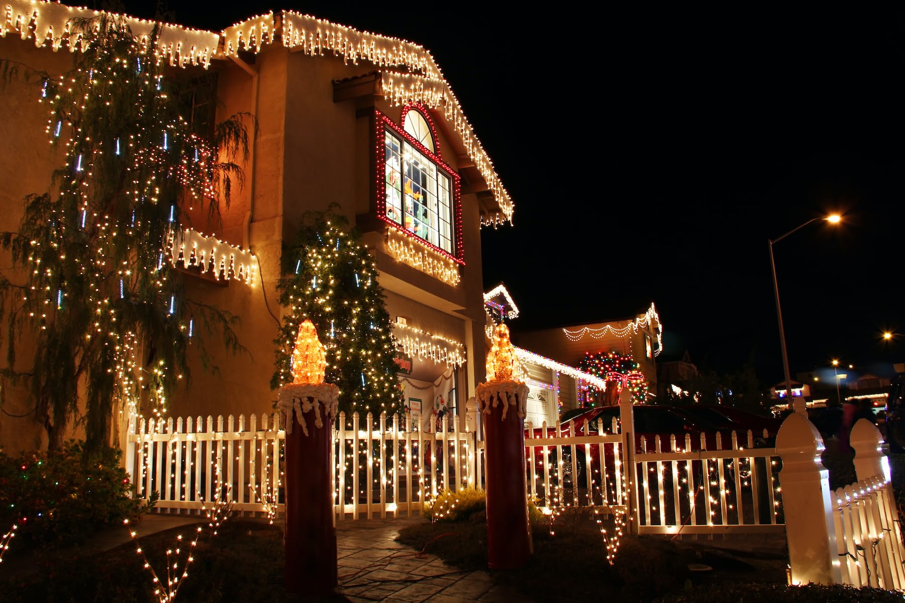 Residential Christmas Lighting